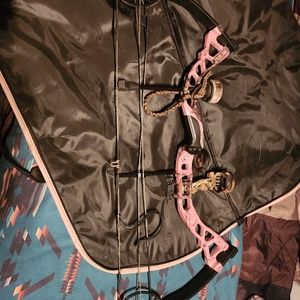 Diamond camo bow, and accessories